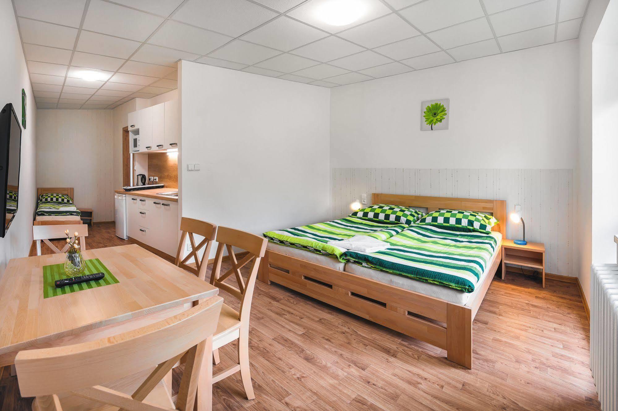 Penzion Havelka Apartmany Železná Ruda Eksteriør bilde